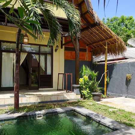 Hotel Puri Hondje Gili Trawangan Esterno foto