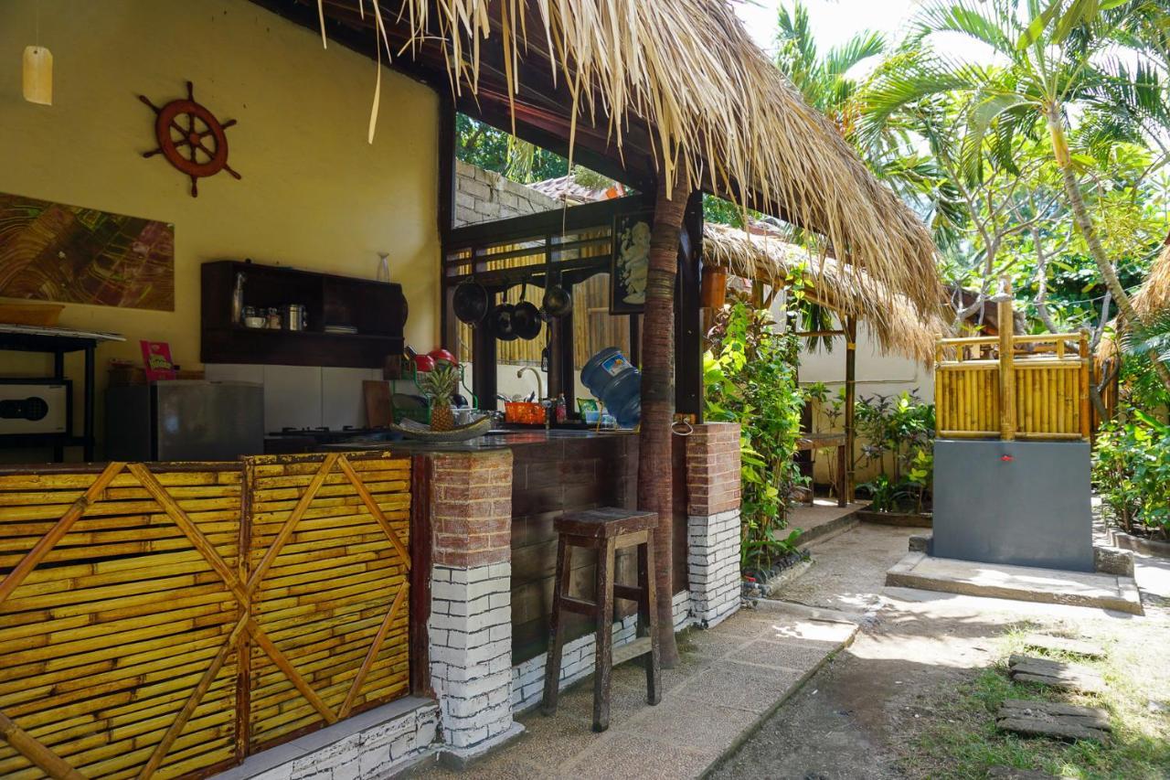 Hotel Puri Hondje Gili Trawangan Esterno foto